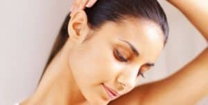 5 Reasons Women Are Turning to Smoothies for Simpler, Healthier Weight Loss 5 A woman admiring her beautiful skin